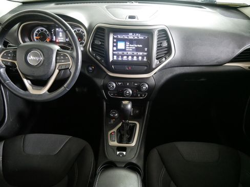 Used 2015 Jeep Cherokee Latitude w/ Comfort/Convenience Group image 10