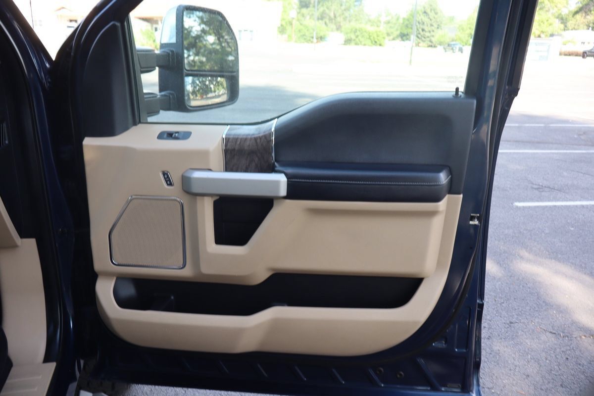Used 2018 Ford F250 Lariat w/ Chrome Package AWD/4WD image 26