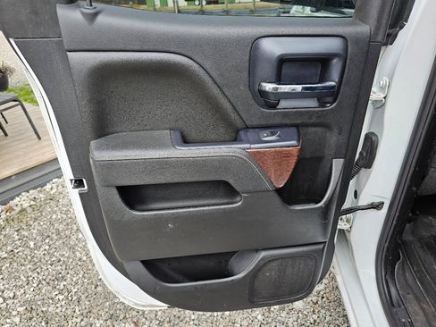 Used 2014 GMC Sierra 1500 SLE w/ SLE Value Package image 18