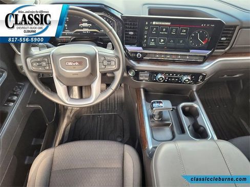 Used 2025 GMC Sierra 1500 Elevation w/ Preferred Package image 3
