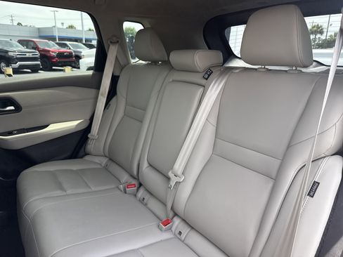 Used 2023 Nissan Rogue SL AWD/4WD image 30