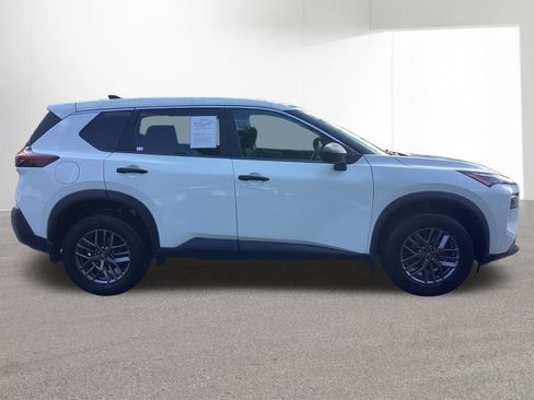 Used 2023 Nissan Rogue S AWD/4WD image 17