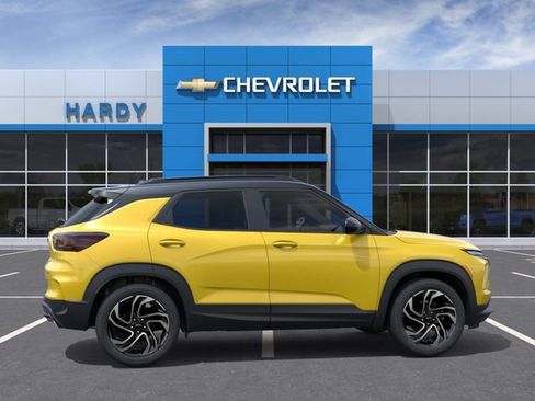 New 2025 Chevrolet TrailBlazer RS AWD/4WD image 5