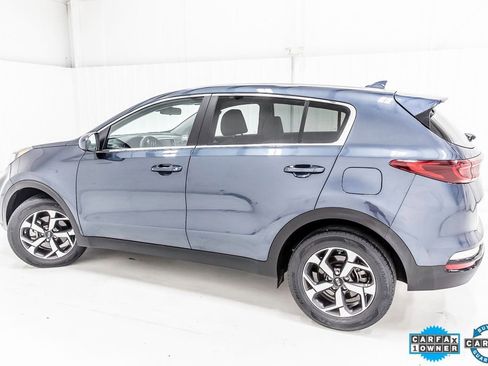 Used 2022 Kia Sportage LX image 4