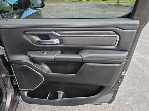 Used 2025 RAM 1500 Laramie w/ Sport Appearance Package AWD/4WD image 16