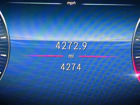 Used 2025 Mercedes-Benz GLE 450 4MATIC image 15