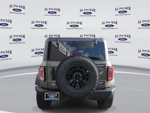 New 2026 Ford Bronco Outer Banks image 4