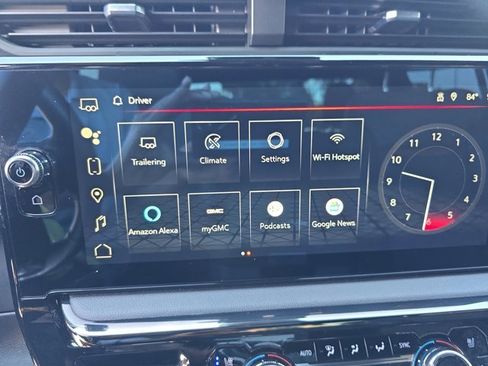 Used 2024 GMC Sierra 2500 AT4 image 23