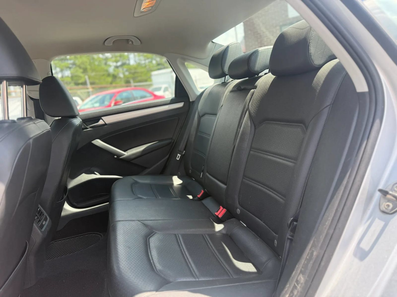 Used 2013 Volkswagen Passat 2.5 SE FWD image 12