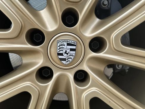 Certified 2023 Porsche Panamera 4 Platinum Edition AWD/4WD image 12