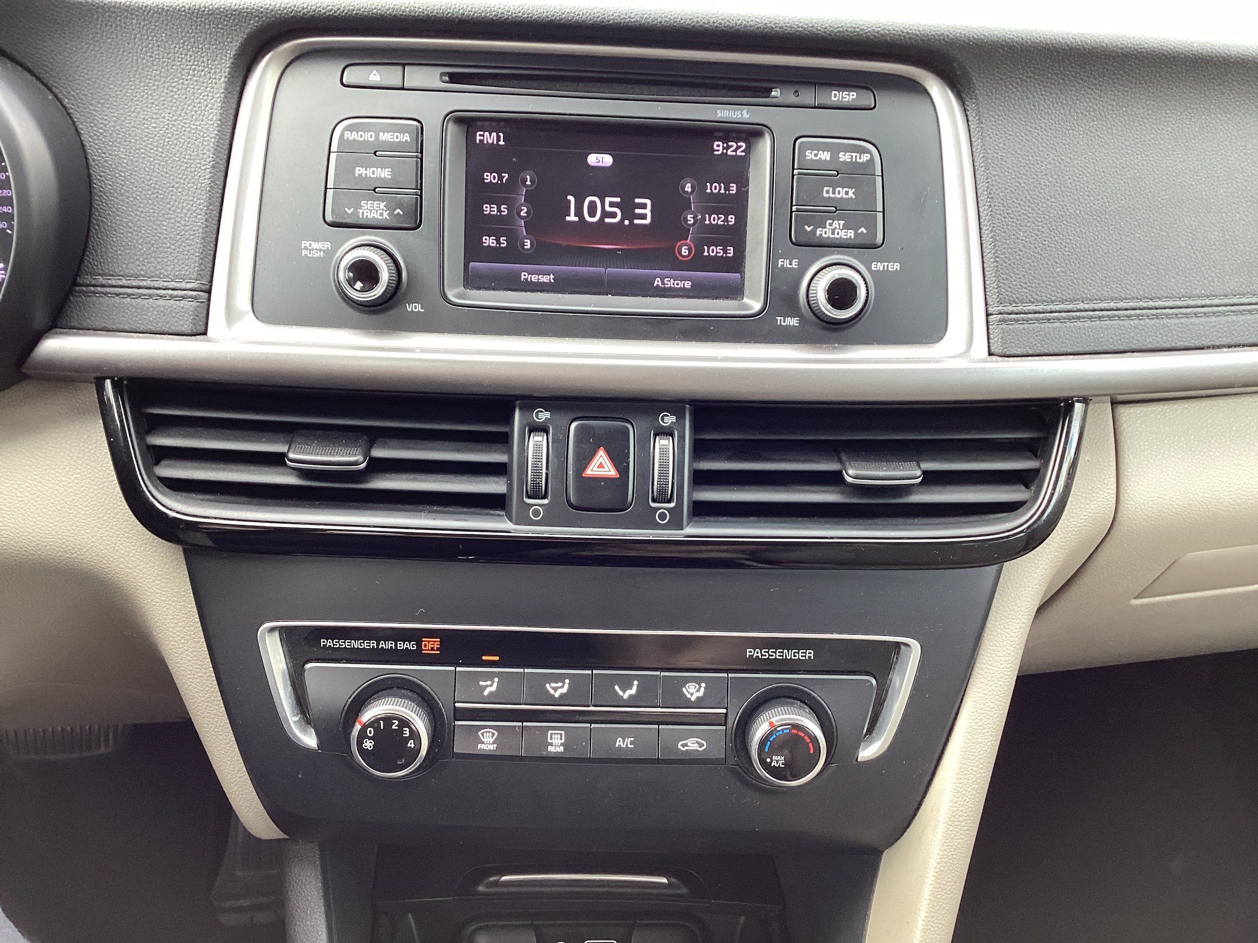 Used 2017 Kia Optima LX FWD image 17