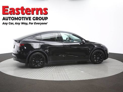 Used 2021 Tesla Model Y Long Range AWD/4WD image 38