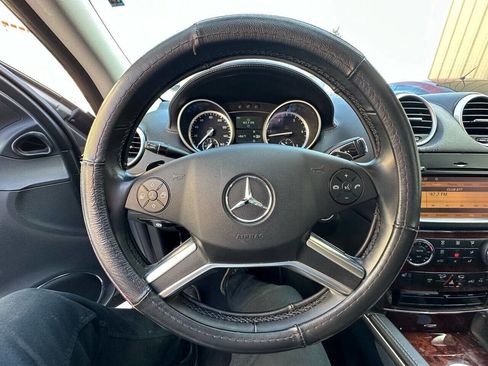 Used 2011 Mercedes-Benz GL 320 BlueTEC 4MATIC image 18