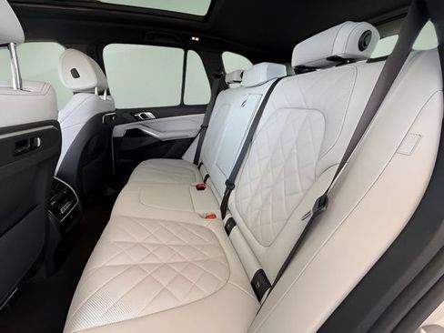 Used 2026 BMW X5 sDrive40i w/ M Sport Package RWD image 25