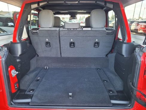 Certified 2025 Jeep Wrangler Unlimited Sahara AWD/4WD image 19