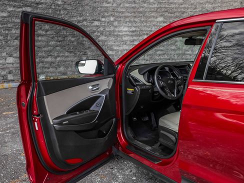 Used 2017 Hyundai Santa Fe Sport w/ Cargo Package image 23