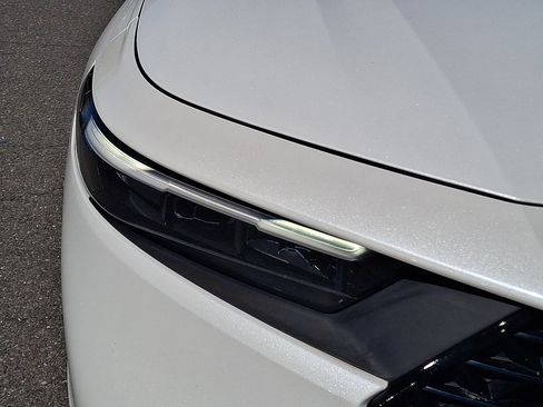Used 2023 Honda Accord EX image 9