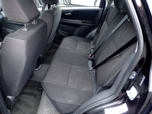 Used 2012 Suzuki SX4 AWD Hatchback image 10