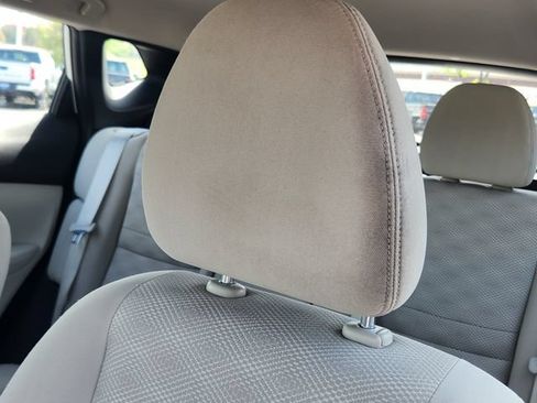 Used 2020 Nissan Rogue Sport SV w/ All-Weather Package AWD/4WD image 29