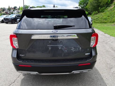 Used 2020 Ford Explorer XLT w/ Equipment Group 202A AWD/4WD image 7