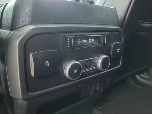 Used 2021 Ford Expedition Limited RWD image 13
