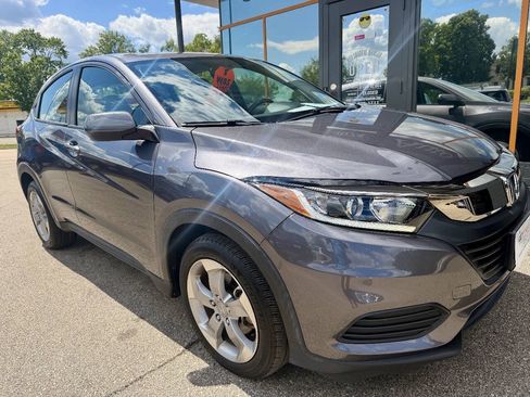 Used 2022 Honda HR-V LX image 3
