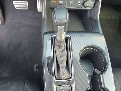Used 2025 Honda Civic Sport image 21