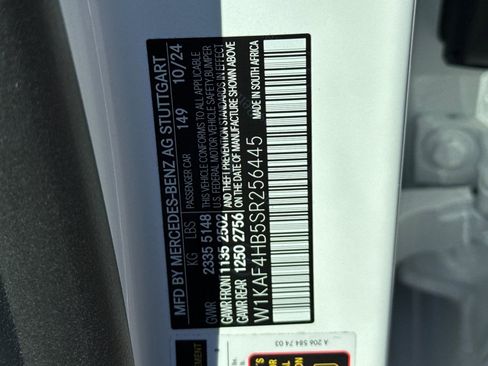 Certified 2025 Mercedes-Benz C 300 4MATIC Sedan image 38