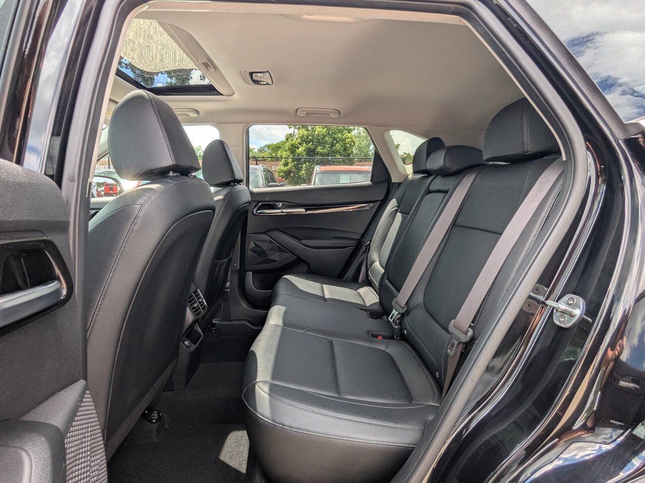 Used 2021 Kia Seltos EX AWD/4WD image 14