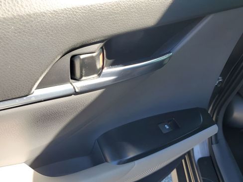 Used 2019 Toyota Camry LE image 44