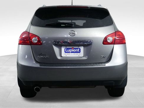 Used 2013 Nissan Rogue SV FWD image 9