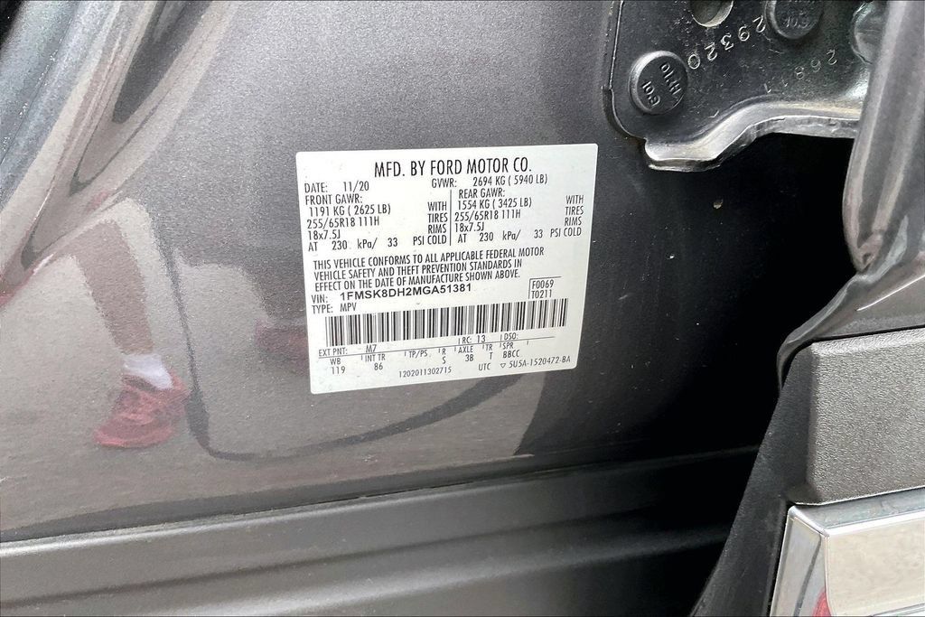 Used 2021 Ford Explorer XLT AWD/4WD image 31