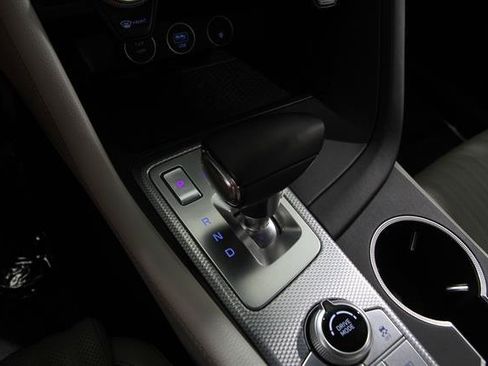 Certified 2022 Genesis G70 2.0T w/ Prestige Package AWD/4WD image 17