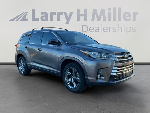 Used 2019 Toyota Highlander Limited Platinum image 7