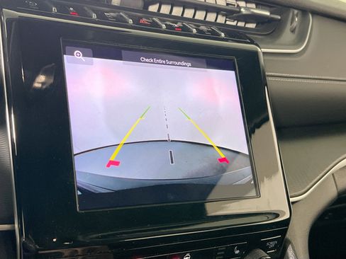 Used 2023 Jeep Grand Cherokee Laredo w/ Luxury Tech Group I image 13