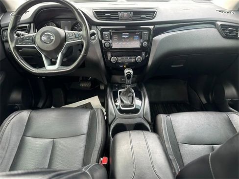 Used 2019 Nissan Rogue Sport SL image 12