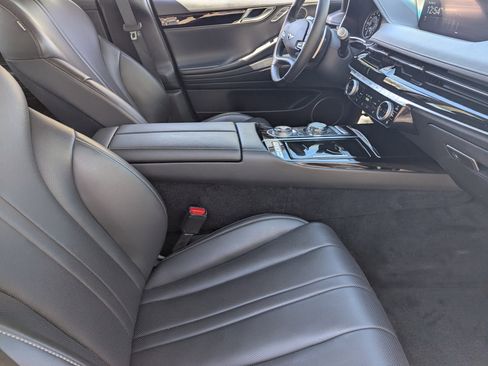 Used 2023 Genesis G80 2.5T image 9