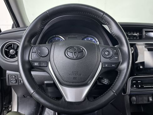 Used 2017 Toyota Corolla SE image 13