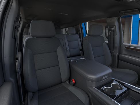 New 2026 Chevrolet Suburban LS image 16