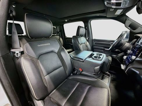 Used 2023 RAM 1500 Laramie AWD/4WD image 30