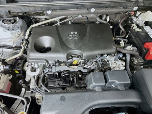 Used 2023 Toyota RAV4 LE image 33