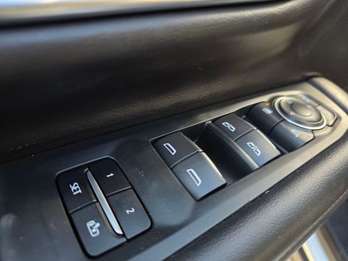 Used 2021 Chevrolet Tahoe High Country w/ Premium Package 2 image 12