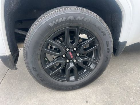 Used 2023 GMC Sierra 1500 Elevation w/ Elevation Premium Package image 2