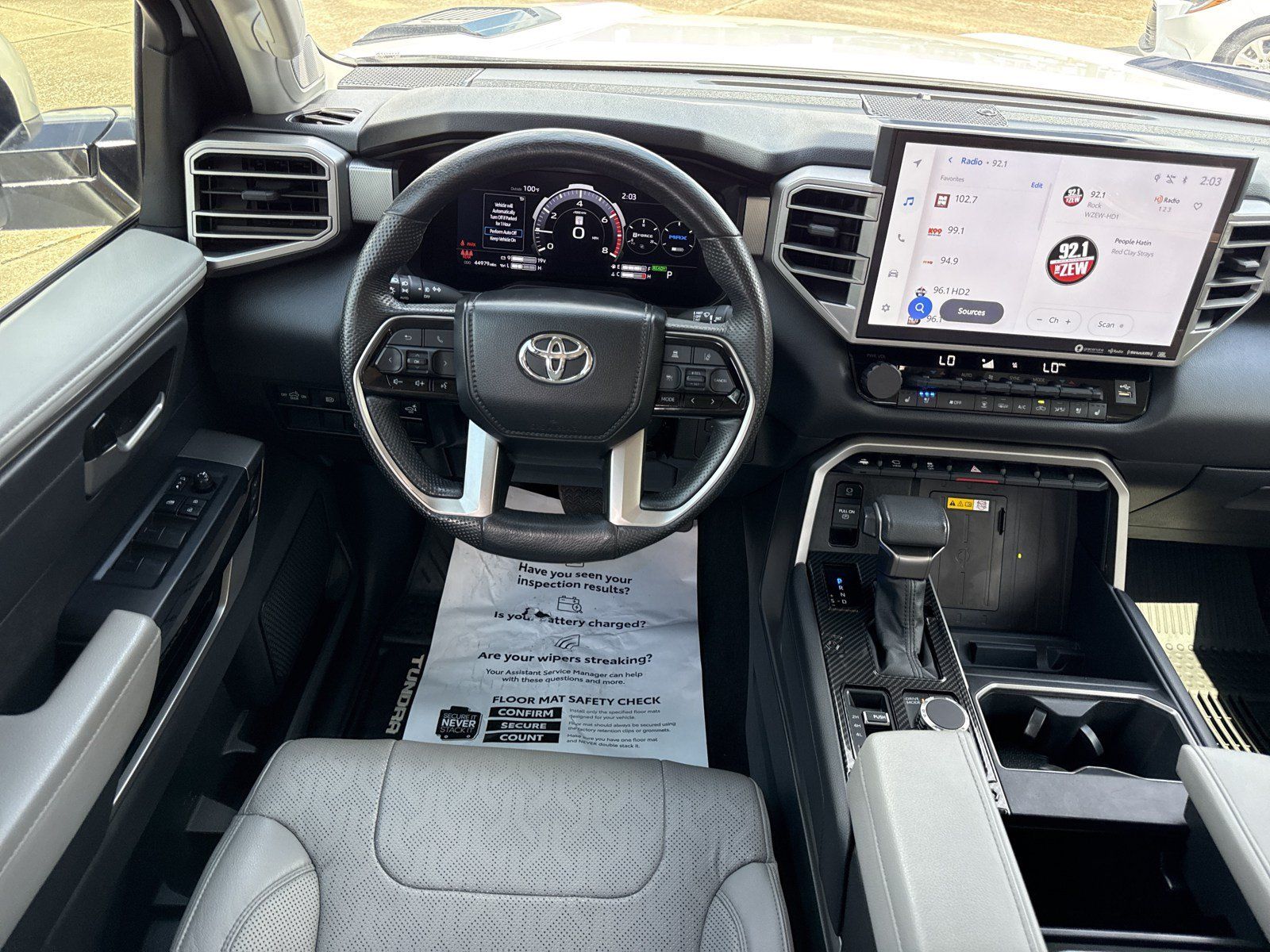 Used 2024 Toyota Tundra Limited AWD/4WD image 16