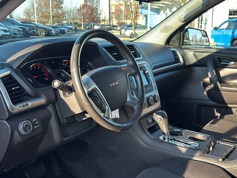 Used 2013 GMC Acadia SLE image 26