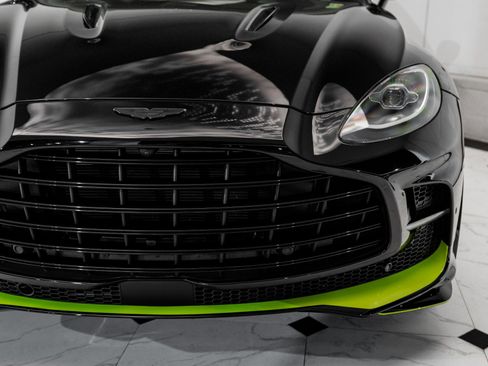 Used 2024 Aston Martin DBX 707 image 44