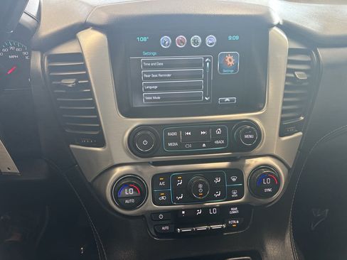 Used 2018 GMC Yukon XL SLE w/ SLE Value Package RWD image 16