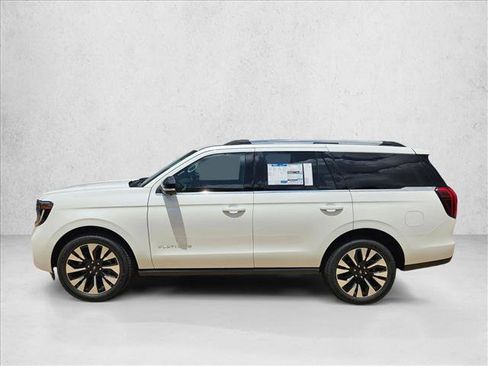New 2026 Ford Expedition Platinum w/ Driver's Package AWD/4WD image 5