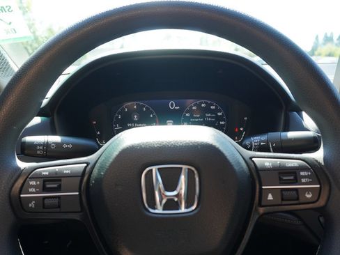 Used 2025 Honda Accord SE image 27