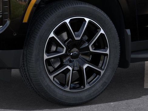 New 2026 Chevrolet Tahoe RST w/ Comfort Package AWD/4WD image 9